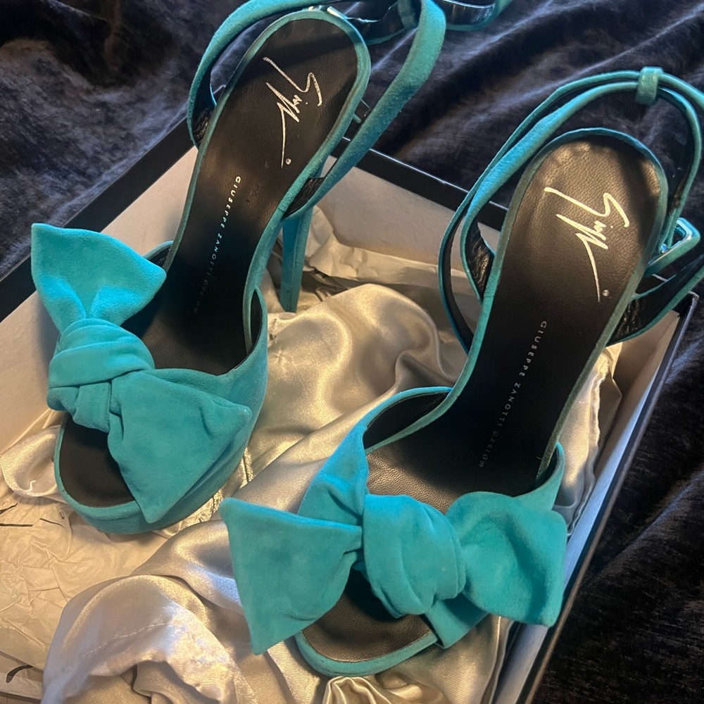 Giuseppe heels